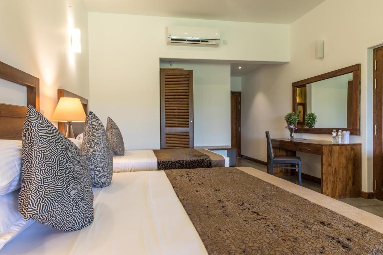 Earls Rajarata Hotel Anuradhapura Kamer foto