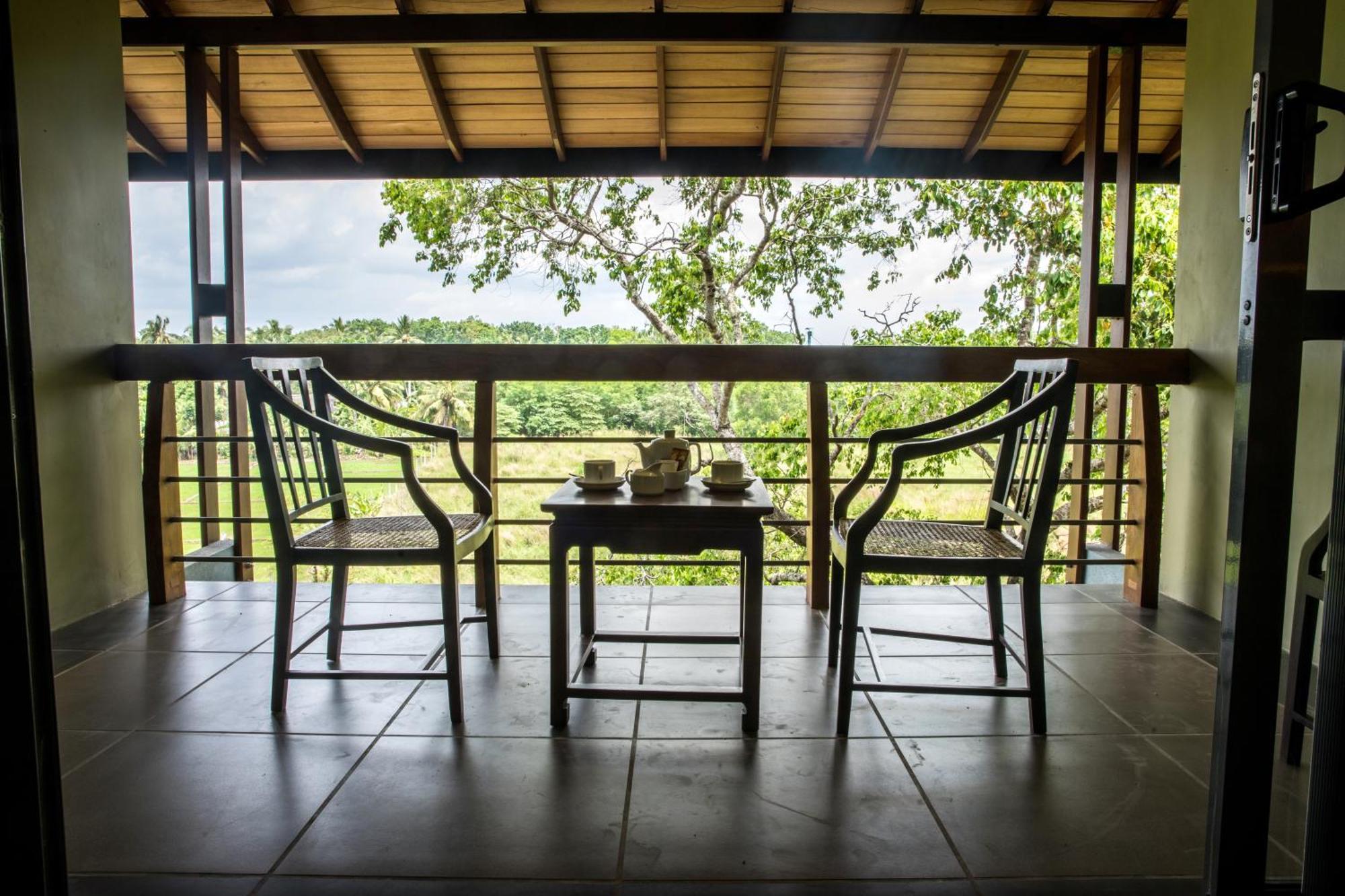 Earls Rajarata Hotel Anuradhapura Kamer foto