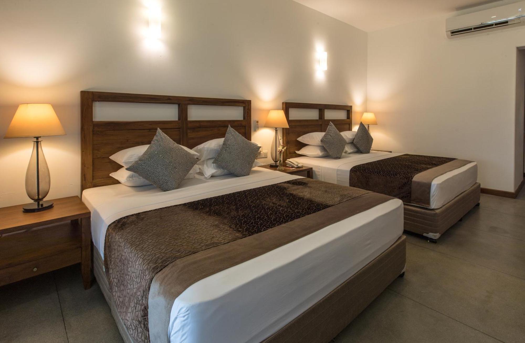 Earls Rajarata Hotel Anuradhapura Kamer foto