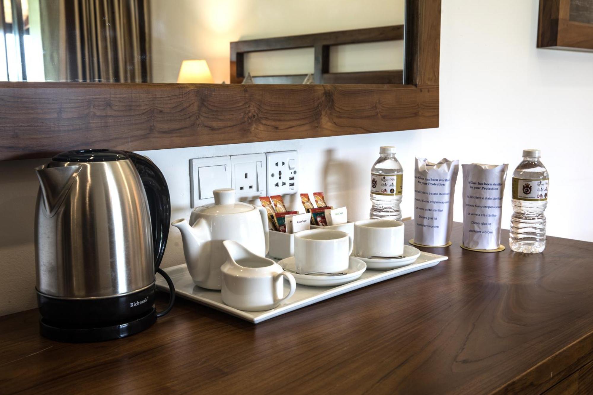 Earls Rajarata Hotel Anuradhapura Kamer foto